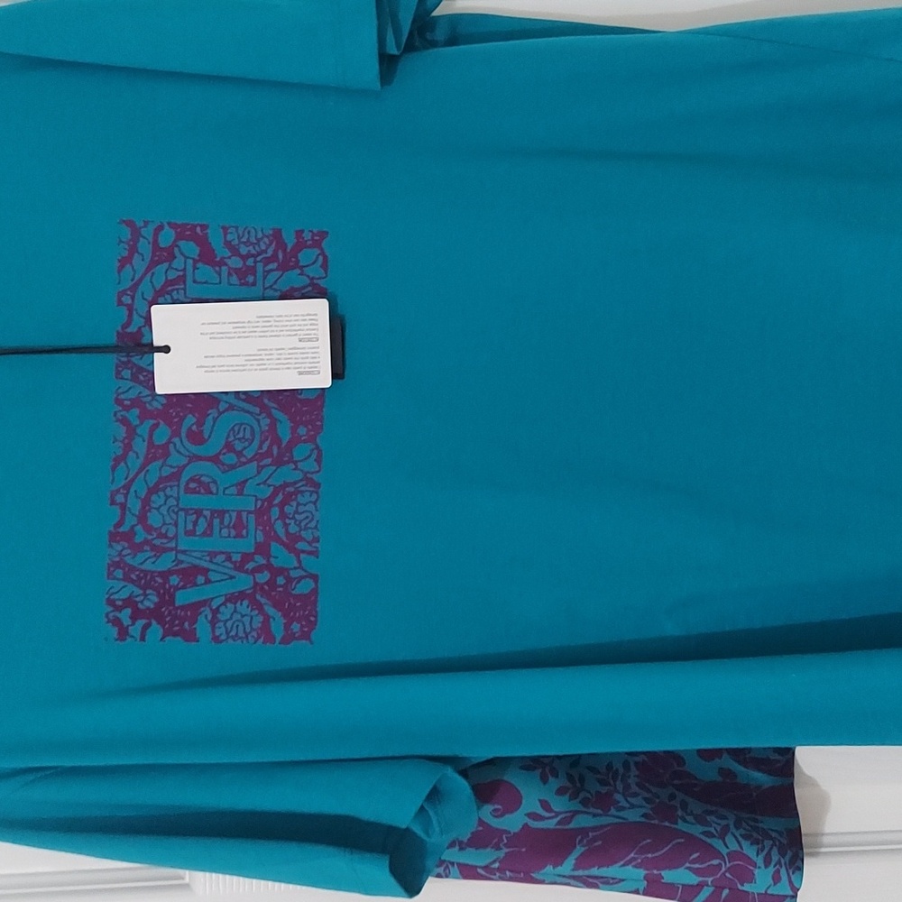 Clothes - Picture 3 of 4